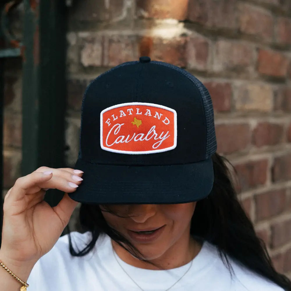 Black trucker hat.